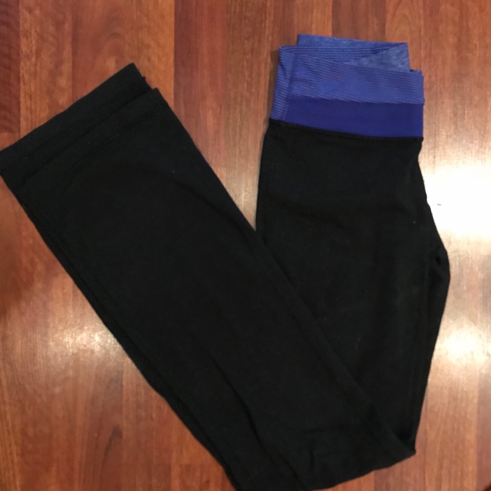 Lululemon Flare yoga pants, size 4